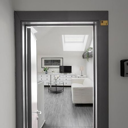 2 Bedroom 2 Bathroom Apt - Duomo 1 Milano Exterior foto