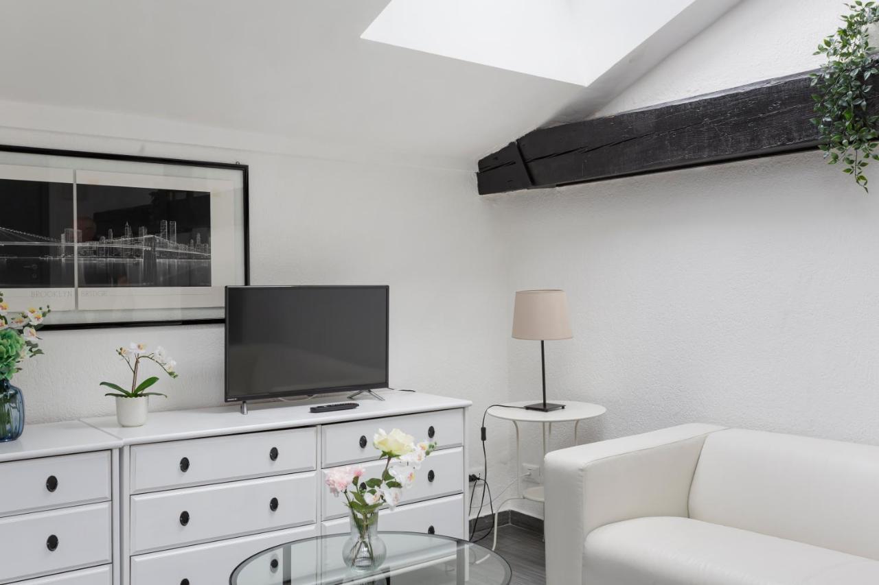2 Bedroom 2 Bathroom Apt - Duomo 1 Milano Exterior foto