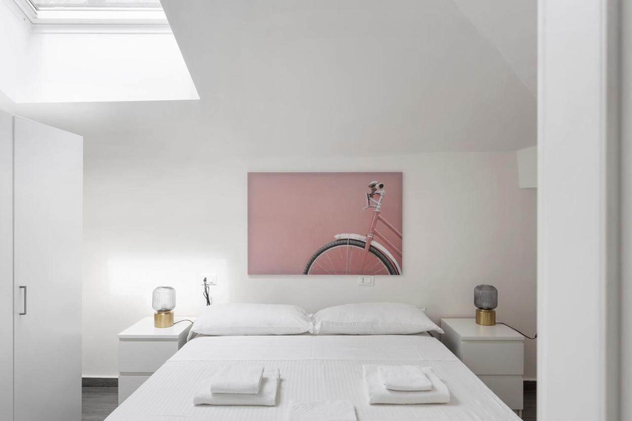 2 Bedroom 2 Bathroom Apt - Duomo 1 Milano Exterior foto