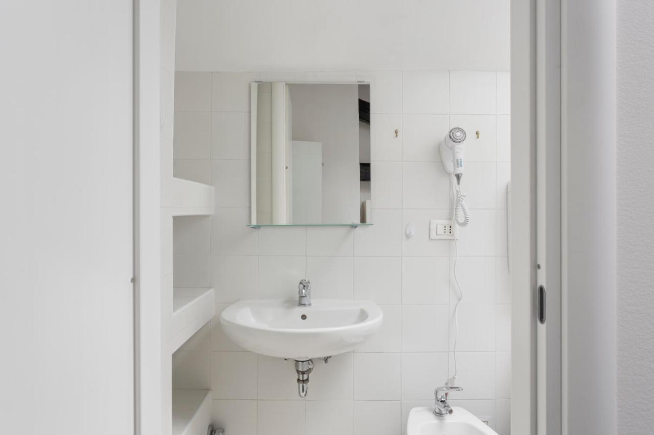 2 Bedroom 2 Bathroom Apt - Duomo 1 Milano Exterior foto