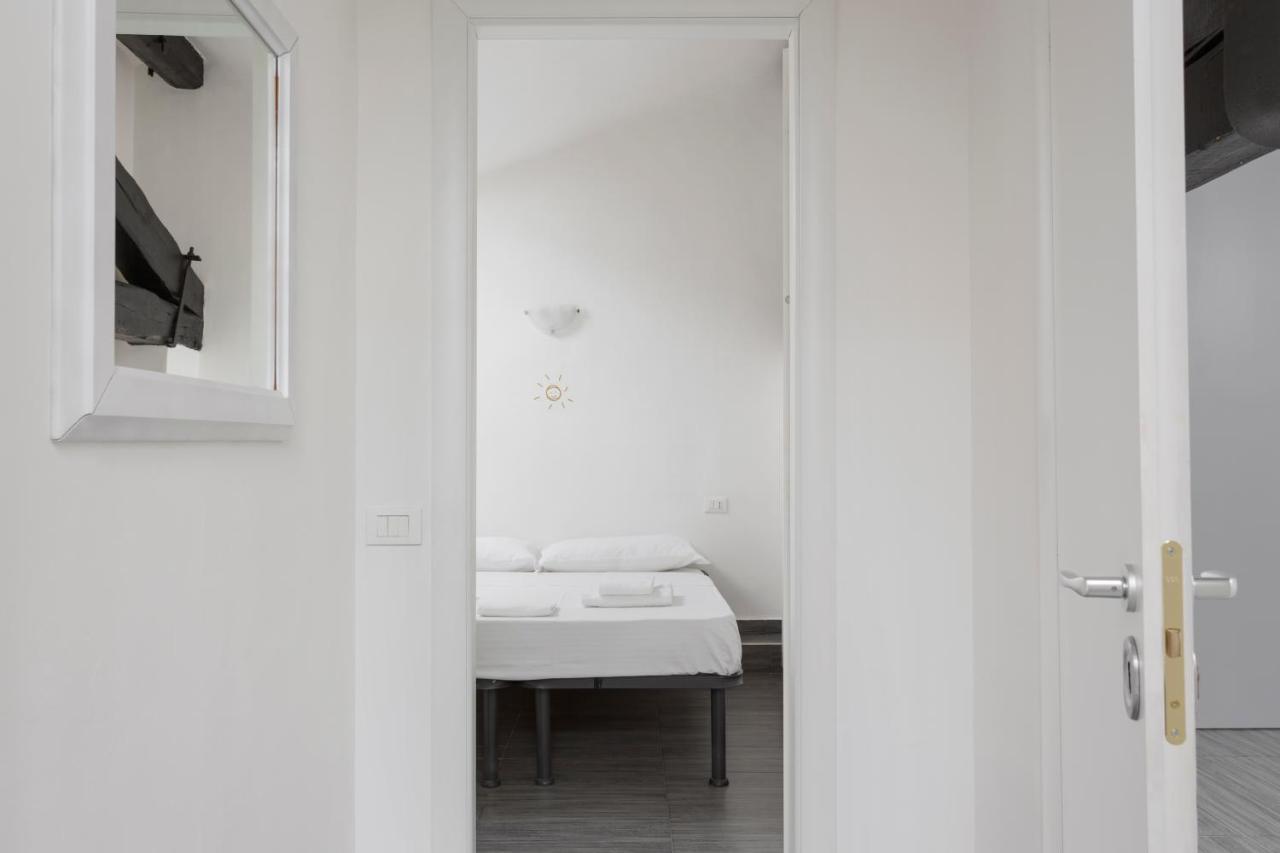 2 Bedroom 2 Bathroom Apt - Duomo 1 Milano Exterior foto