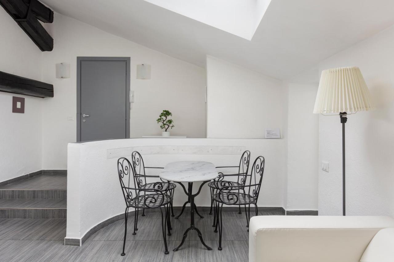 2 Bedroom 2 Bathroom Apt - Duomo 1 Milano Exterior foto